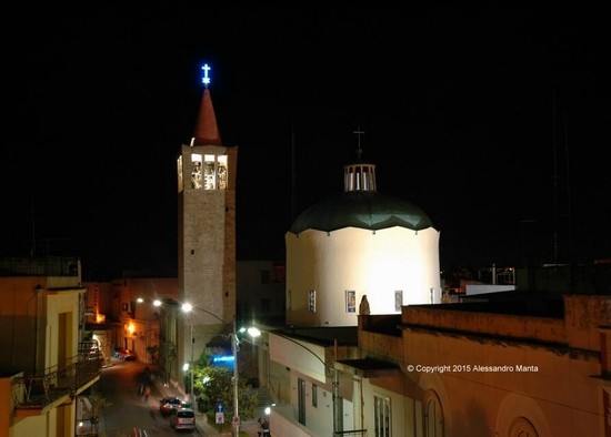 Il campanile illuminato