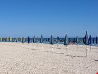 spiaggia dei gabbiani fano