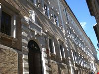 palazzo campana