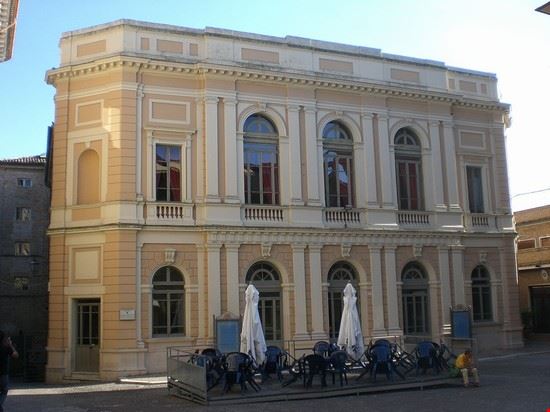  Osimo Parsifall - CC BY-SA 3.0 Parsifall
