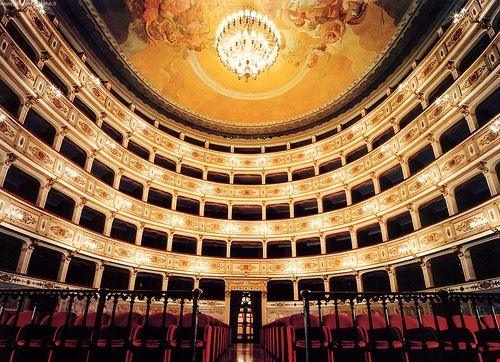 Teatro dell'Aquila Fermo Turismo.Marche - Attribution-NonCommercial-ShareAlike (http://creativecommons.org/licenses/by-nc-sa/2.0/) Turismo.Marche