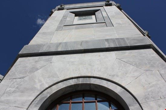 Palazzo delle Poste Carrara Sorgente Group - CC BY 3.0 Sorgente Group
