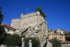 castello pietra ligure