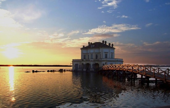 casina vanvitelliana bacoli