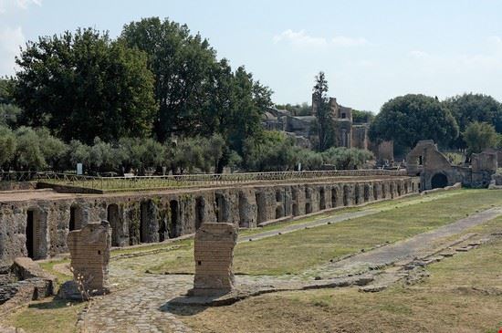 Cento Camerelle
