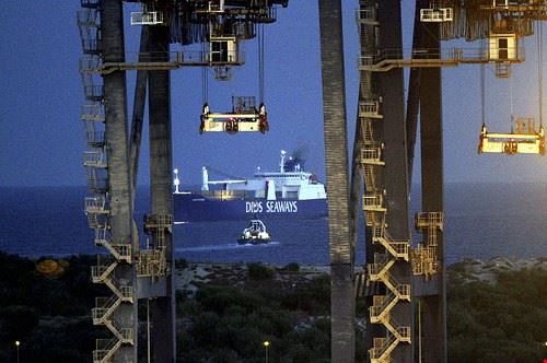 Porto di Gioia Tauro - Il Fatto Quotidiano - Il Fatto Quotidiano - Attribution-NonCommercial-ShareAlike (http://creativecommons.org/licenses/by-nc-sa/2.0/)