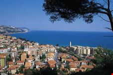 centro storico san lorenzo al mare
