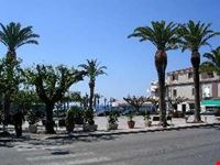 piazza san vittorio roccella ionica