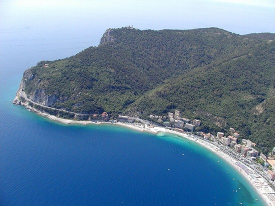 Le Spiagge Più Belle Della Riviera Di Ponente In Liguria