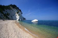 spiaggia dei frati sirolo