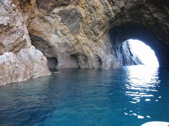  Isola di Palmarola  