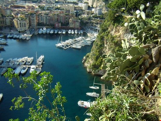  Mentone  