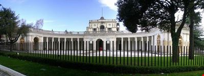 l  aquila emiciclo l  aquila