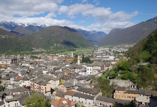 A spasso per Morbegno Una veduta di Morbegno  