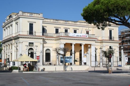  Giulianova Infinitispazi - CC BY-SA 3.0 Infinitispazi