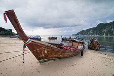  phi phi islands