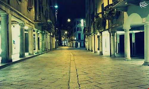 centro Storico - samuele.dangelo - samuele.dangelo - Attribution-NonCommercial-ShareAlike (http://creativecommons.org/licenses/by-nc-sa/2.0/)
