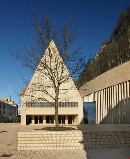 Landtagsgebäude - böhringer friedrich - böhringer friedrich - CC BY-SA 2.5