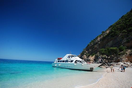 Cala Mariolu Baunei Vasile Cotovanu - CC BY 2.0 Vasile Cotovanu
