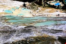 Acque termali  di travertino