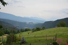 Tret: panorama sulla val di Non.