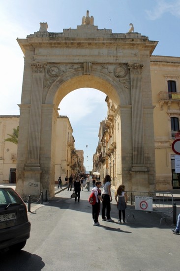 Porta Reale