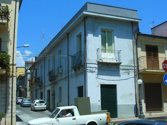  Polistena  
