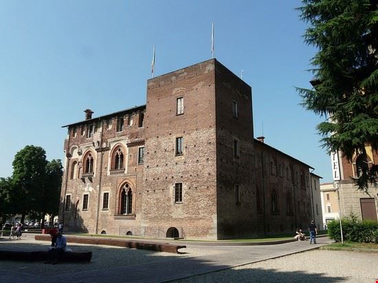 Castello Visconteo di Abbiategrasso Abbiategrasso Davide Papalini - CC BY-SA 3.0 Davide Papalini