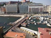 veduta da castel dell ovo borgo marinari napoli