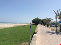 lungomare adiacente e prato inglese