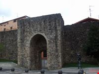 puerta de san juan bermeo