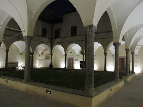 Chiostro di Cennano