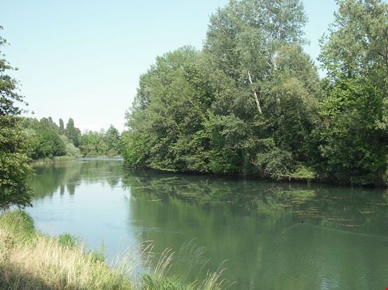 Pista ciclabile dell'Alzaia del Sile Pista ciclabile dell'Alzaia del Sile Frassionsistematiche - CC BY-SA 3.0 Frassionsistematiche