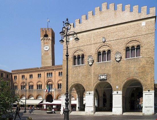 Palazzo dei Trecento Treviso Didier Descouens - CC BY-SA 3.0 Didier Descouens