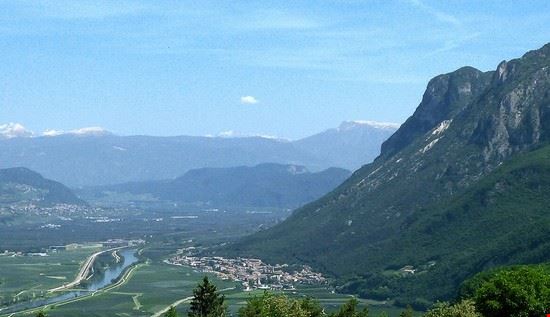  Egna  