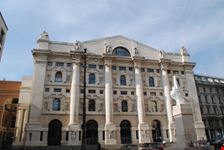piazza affari milano