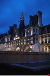 Hôtel de Ville di sera