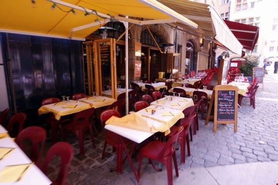 Old Lyon Lyon Bruce Tuten - CC BY 2.0 Bruce Tuten