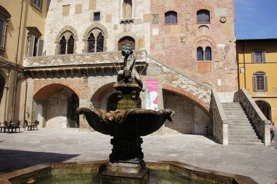 Piazza del Comune - Gerry Labrijn - Gerry Labrijn - CC BY-SA 2.0