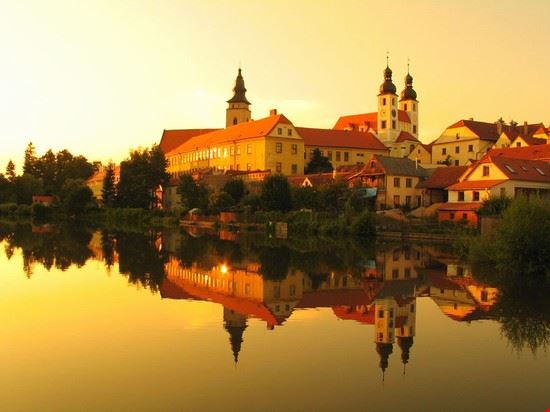  Telc izarbeltza - CC BY-SA 2.0 izarbeltza
