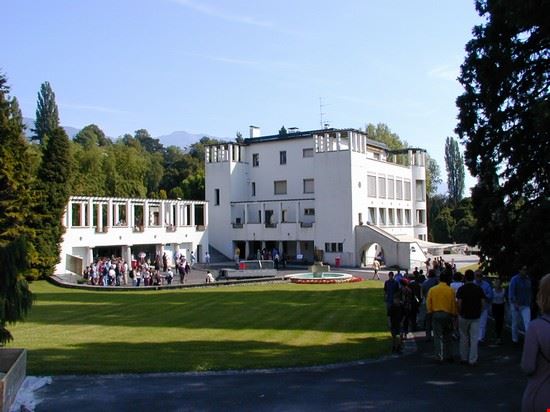 Villa Karma - Mxbchr - Mxbchr - CC BY-SA 3.0