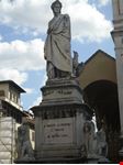Statua di Dante in Piazza Santa Croce