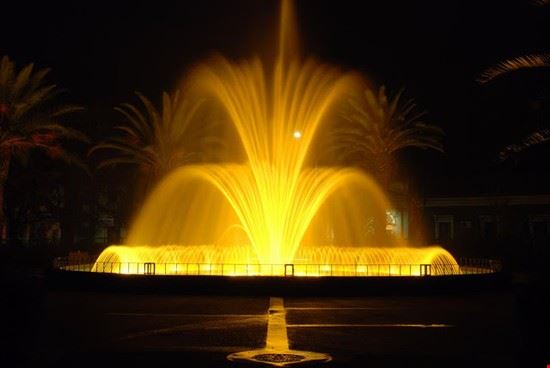  Giochi giardini d'acqua con zampilli e laghetti ornamentali.  