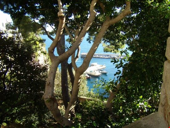  Mentone  