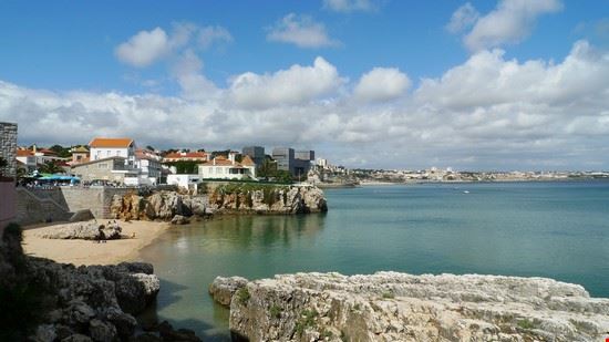 Cascais Village Lisbon Ewan Munro - CC BY-SA 2.0 Ewan Munro