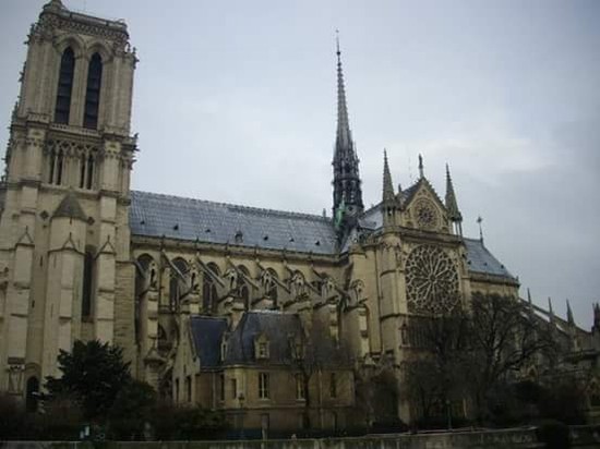 NOTRE DAME