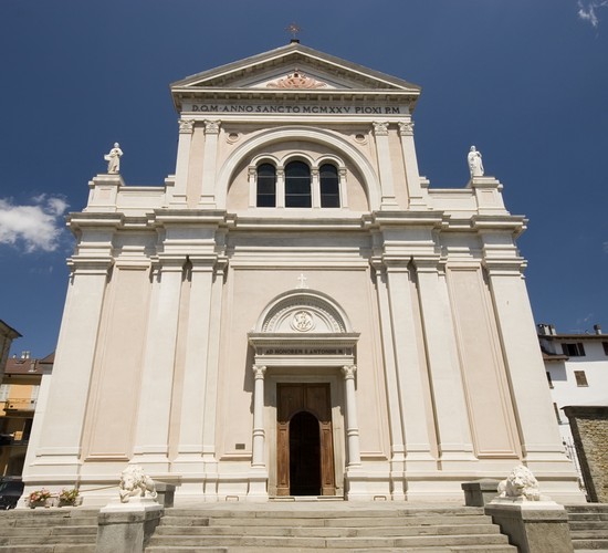 borgo val di taro chiesa