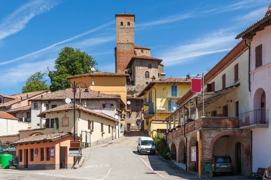  Serralunga d'Alba  