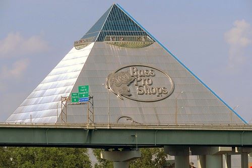 Memphis Pyramid - SeeMidTN.com (aka Brent) - SeeMidTN.com (aka Brent) - Attribution-NonCommercial (http://creativecommons.org/licenses/by-nc/2.0/)