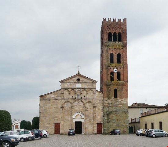  Capannori Lucarelli - https://it.wikipedia.org Lucarelli